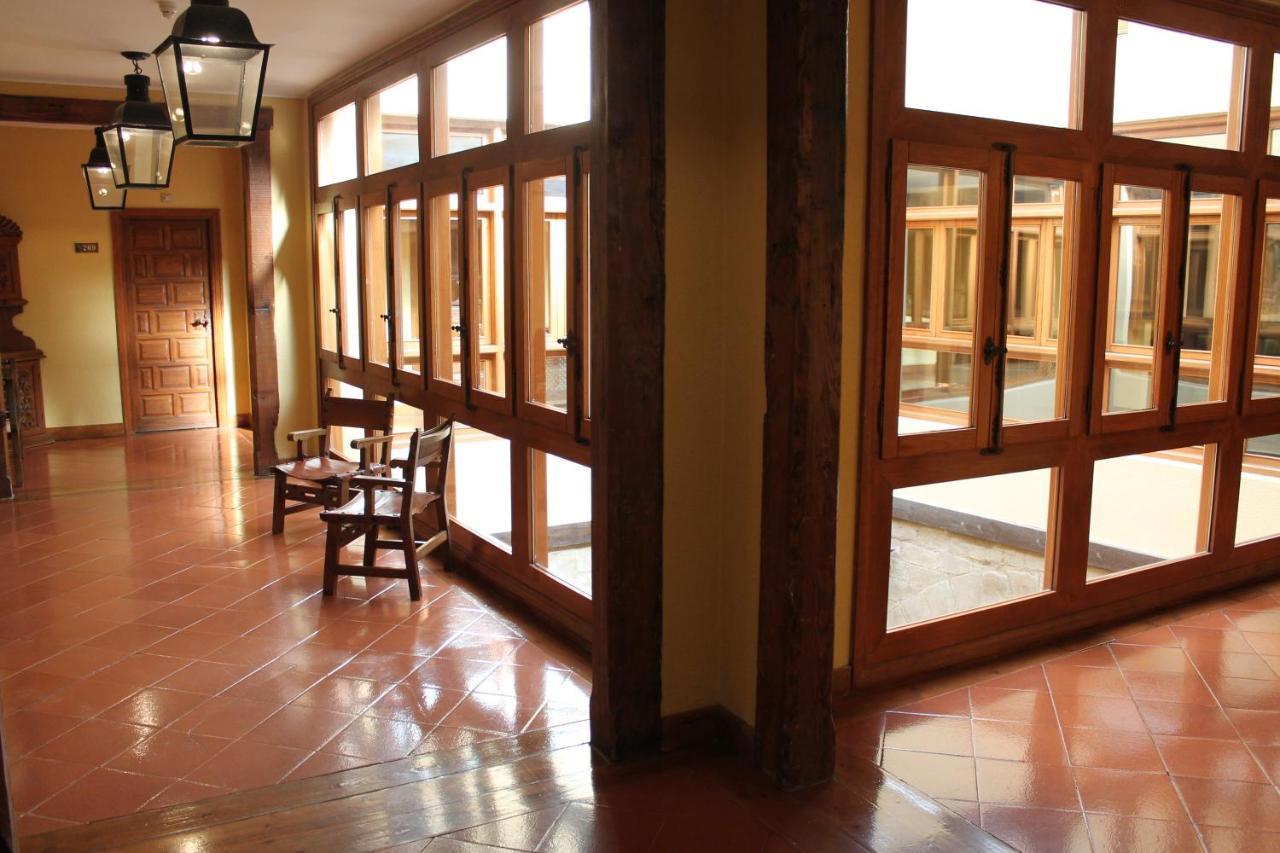 Parador De Santo Domingo de la Calzada Kültér fotó